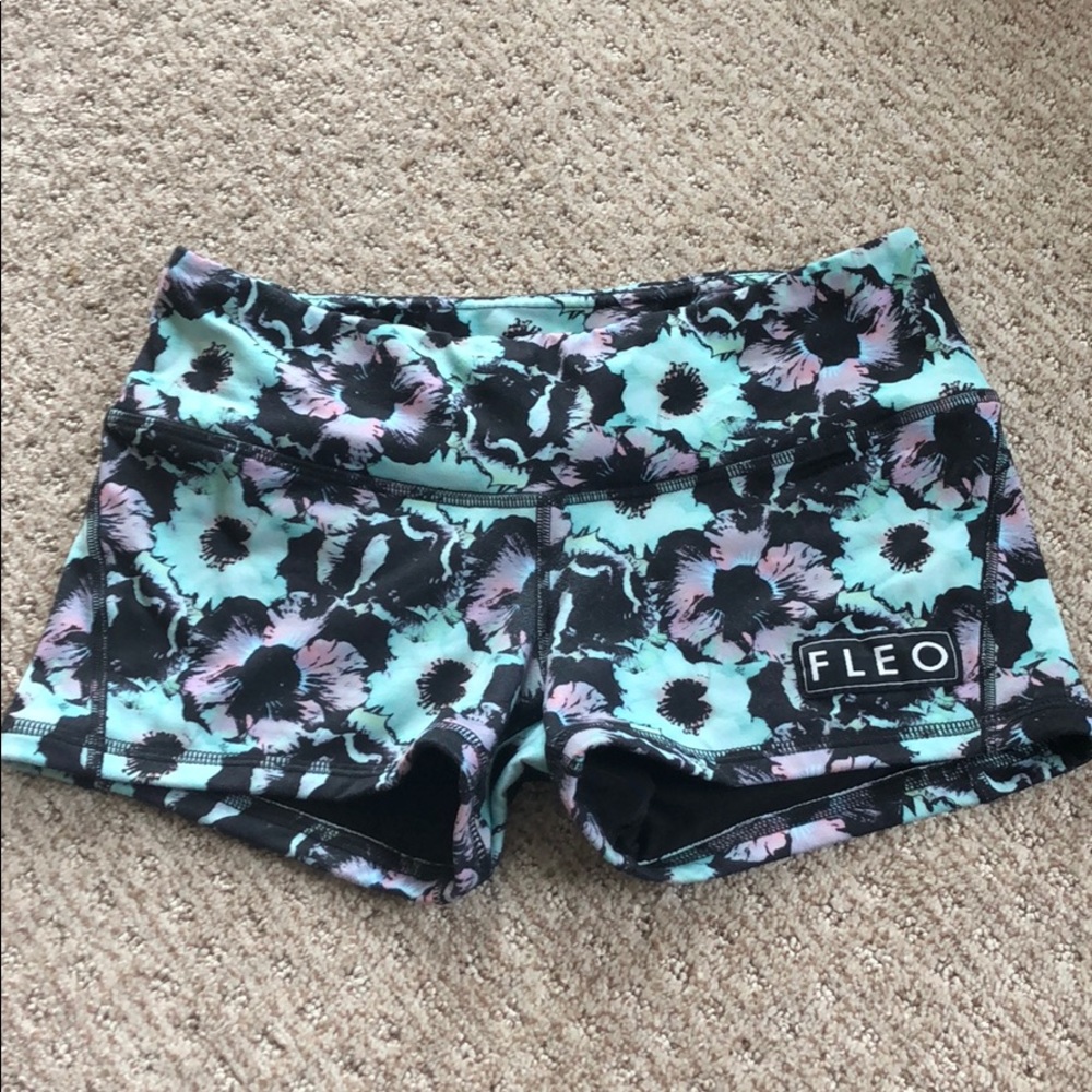 Fleos